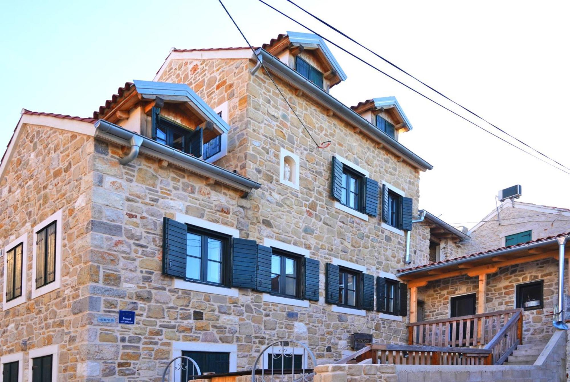 Villa Kolar Pirovac Exteriör bild